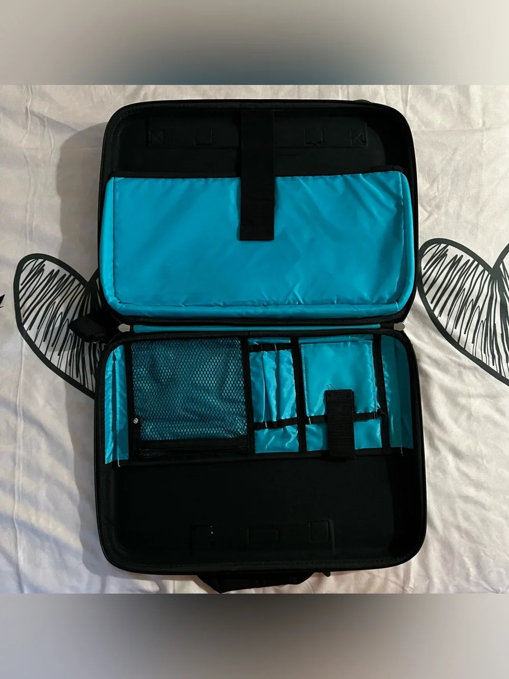 Chloe Dao 17” Laptop Tote Bag in Black, Teal & White Floral Pattern